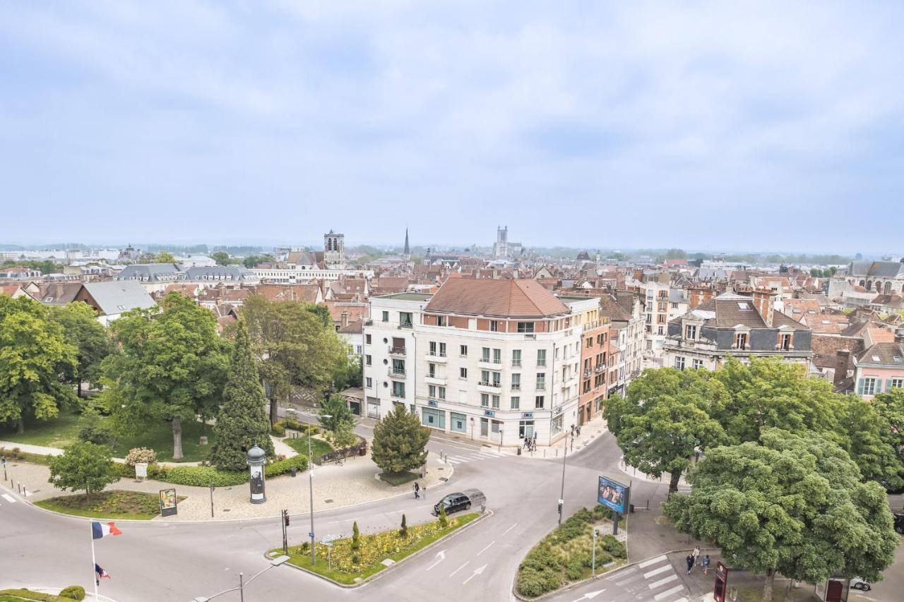 Evasion Urbaine - Vue Panoramique - Proche Gare Apartment Troyes Bagian luar foto